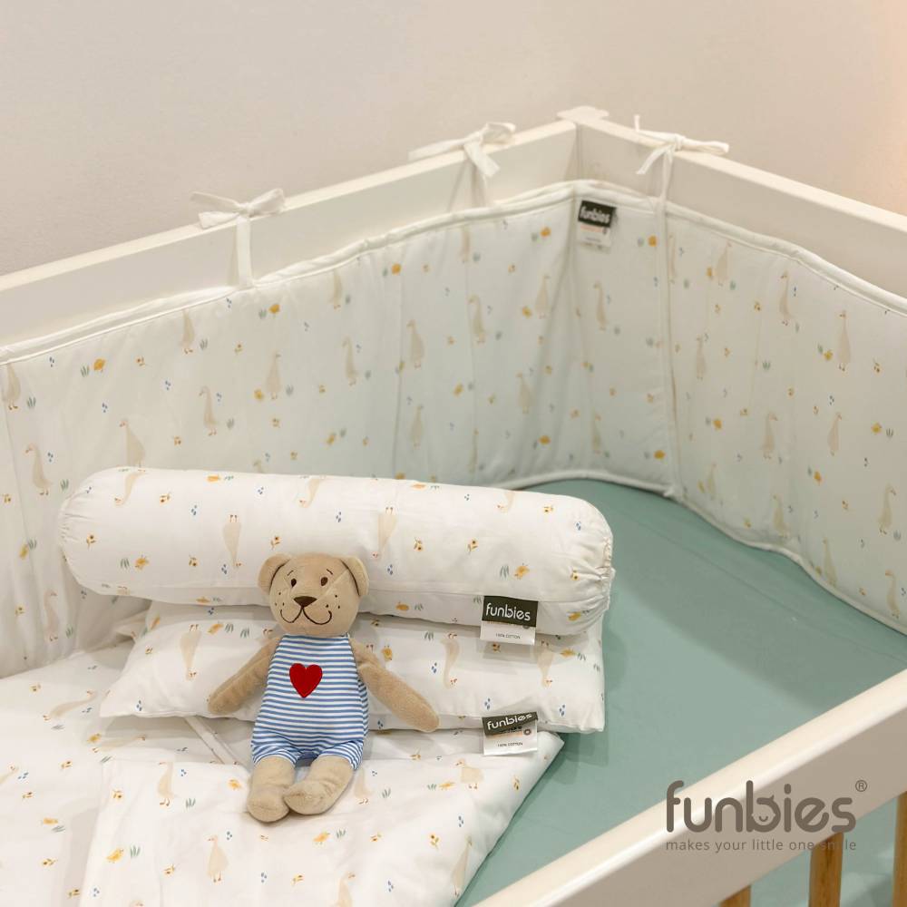 Funbies Feathered Friends 8in1 Bedding Set
