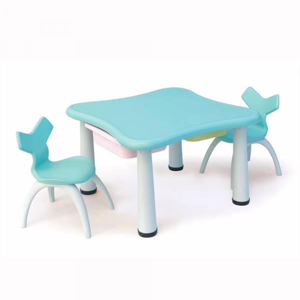 Ching Ching Cildrens's Table w/2 Chairs