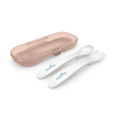 Nuvita Travel cutlery with case-Easy Eating - Pink