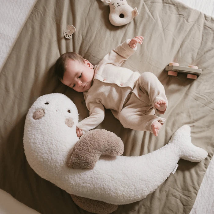 Tineo Seal Nursing & Pregnancy Pillow